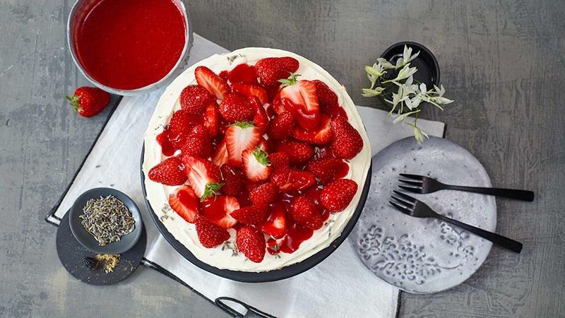 Cheesecake-aux-fraises-et-à-la-lavande-coulis-fraises-tonka Épices Fuchs