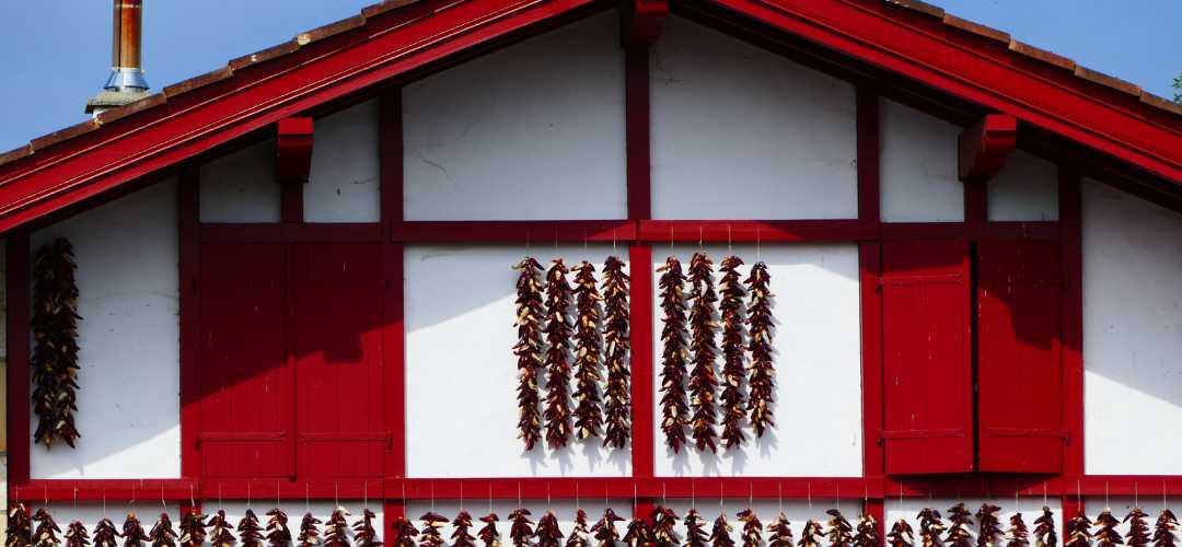 Le Piment d'Espelette : Un Trésor Culinaire du Pays Basque - Épices Fuchs