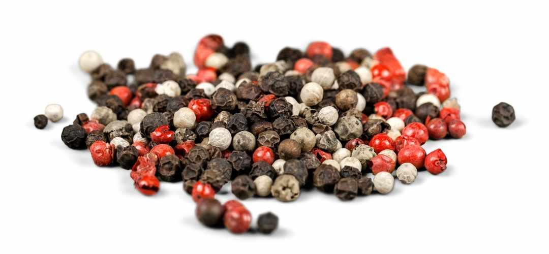 Les différentes sortes de poivres : un voyage gustatif à travers le monde - Épices Fuchs